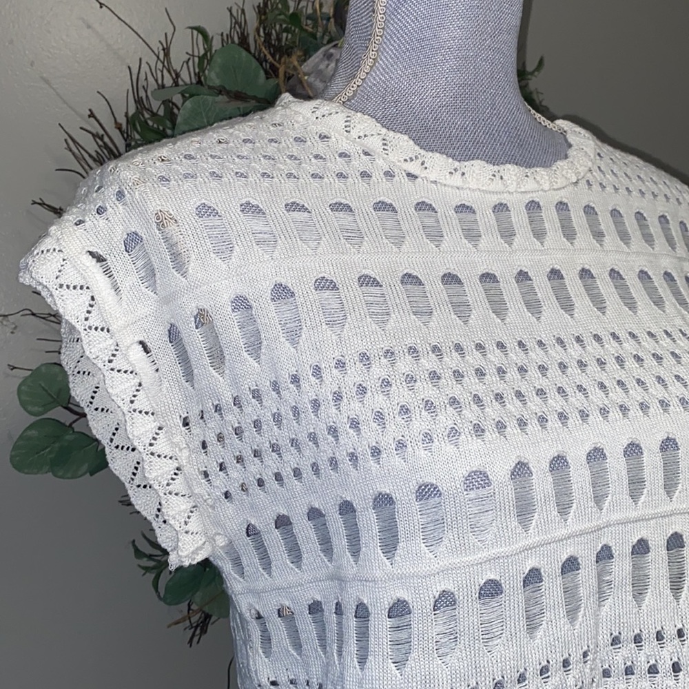 Elementz Sheer white sweater vest. Very lightweight size PM - Picture 3 of 14